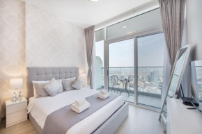 Apartment on 26th Floor & Beautiful Views (2 adults + 2 kids)